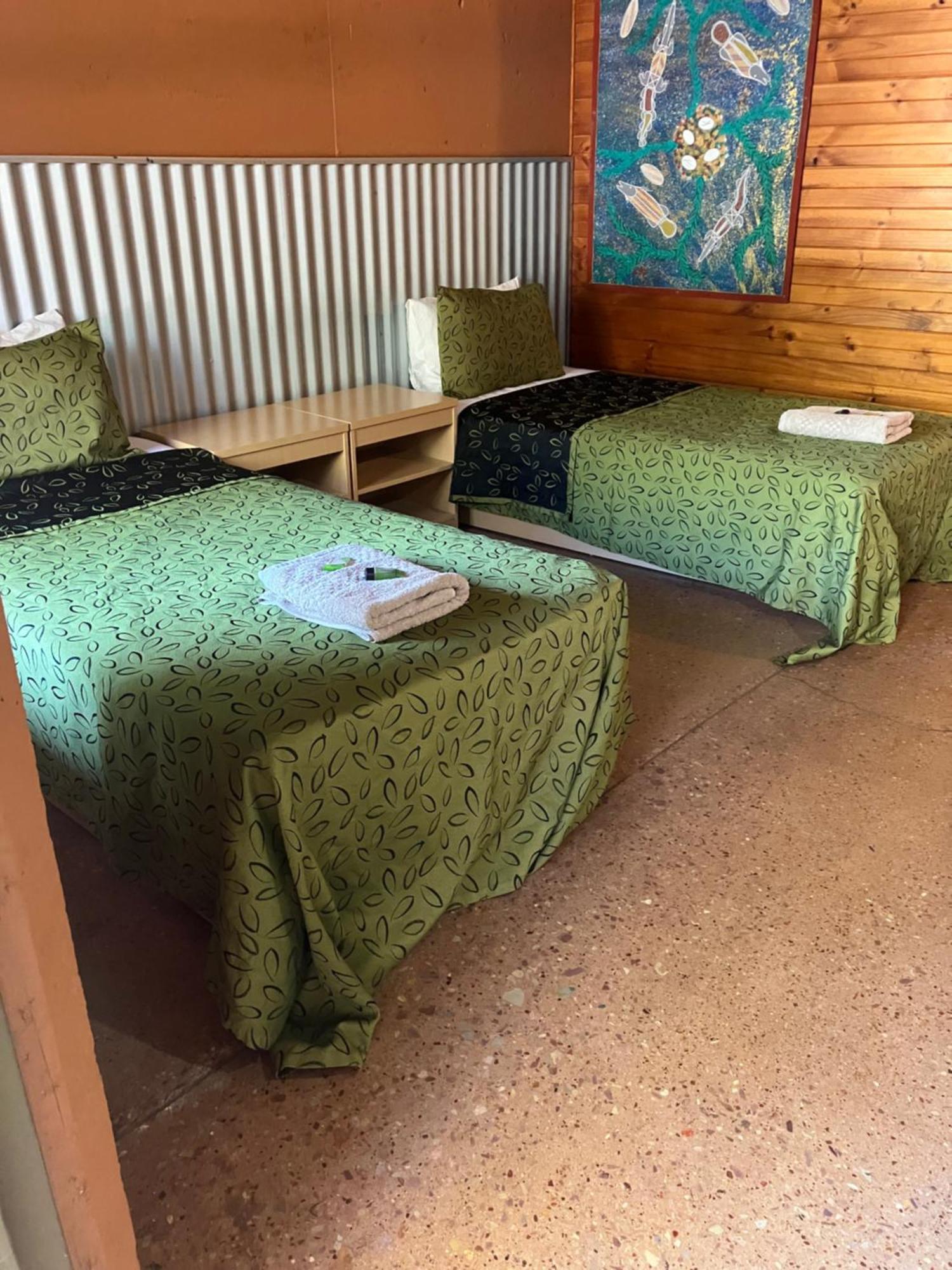 Territory Manor Motel & Caravan Park Mataranka Εξωτερικό φωτογραφία